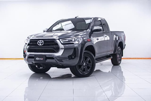 2022 TOYOTA Hilux
