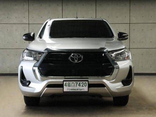 2023 TOYOTA Hilux