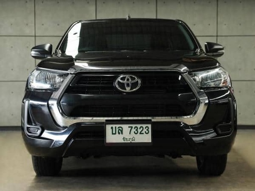 2023 TOYOTA Hilux