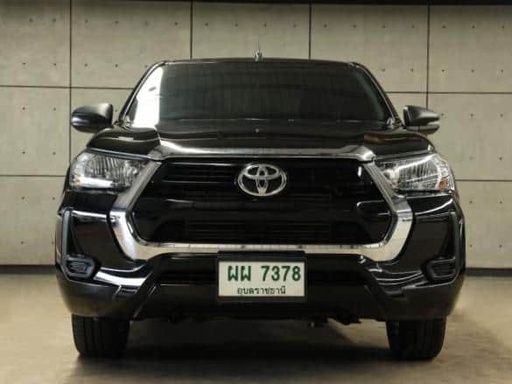 2024 TOYOTA Hilux