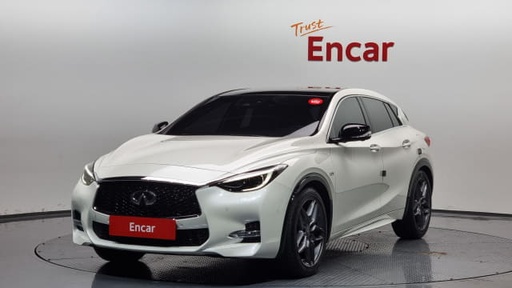 2017 Infiniti Q30, 