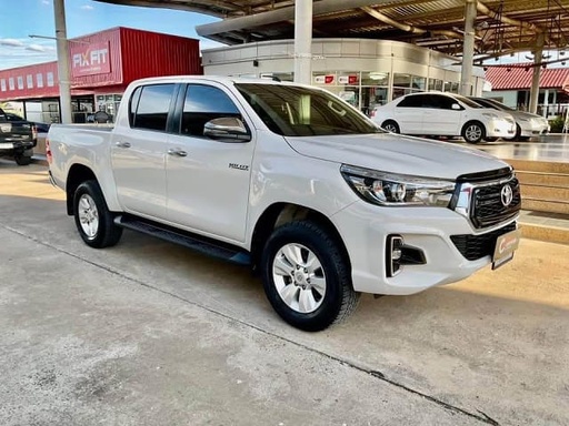 2019 TOYOTA Hilux