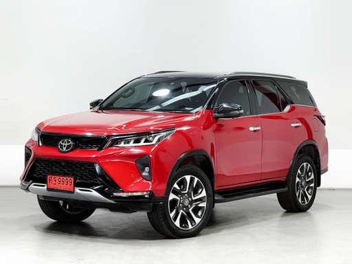 2020 TOYOTA Fortuner