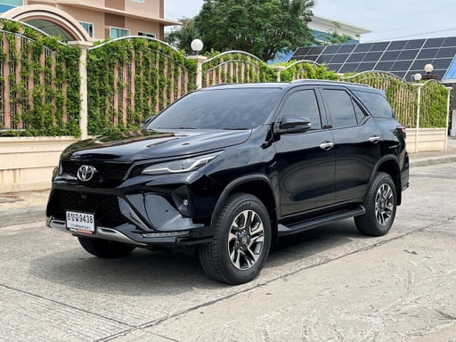 2024 TOYOTA Fortuner