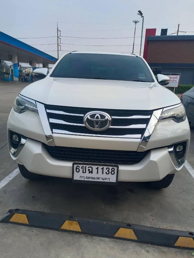 2019 TOYOTA Fortuner