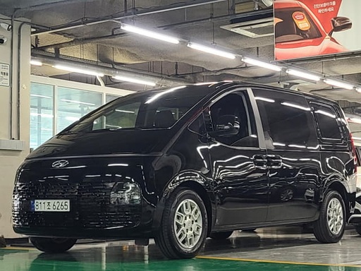 2023 HYUNDAI Staria