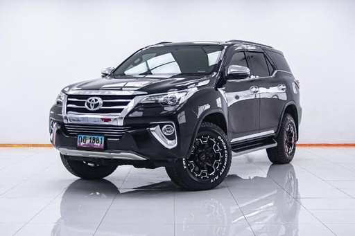 2018 TOYOTA Fortuner