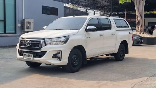 2019 TOYOTA Hilux