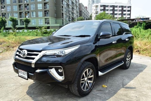 2019 TOYOTA Fortuner