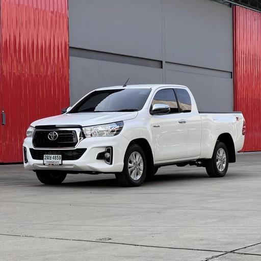 2019 TOYOTA Hilux