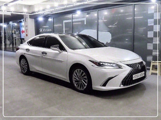 2022 LEXUS ES