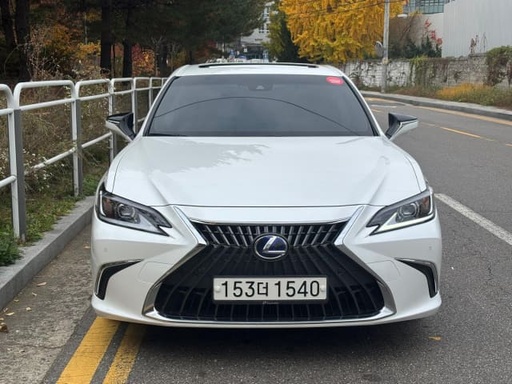 2022 LEXUS ES