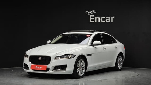 2017 JAGUAR XF