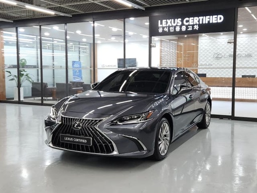 2025 LEXUS ES