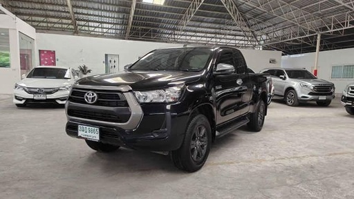 2020 TOYOTA Hilux
