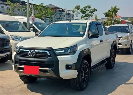 2021 TOYOTA Hilux