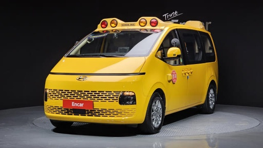2021 HYUNDAI Staria