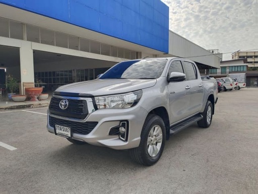 2019 TOYOTA Hilux