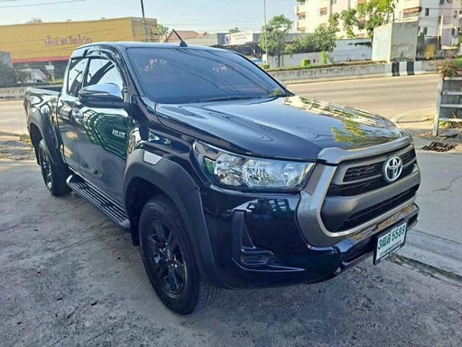 2021 TOYOTA Hilux, 