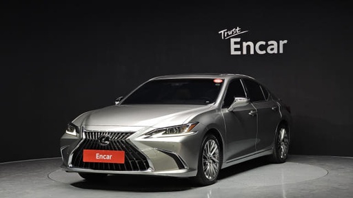 2025 LEXUS ES