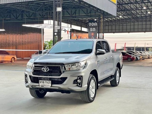 2019 TOYOTA Hilux