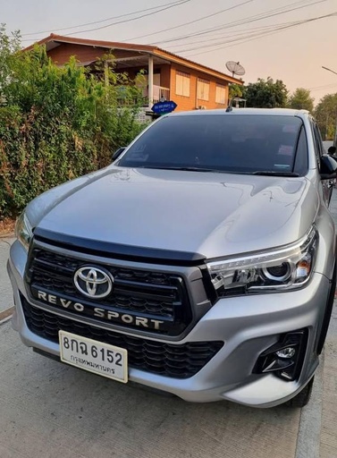 2018 TOYOTA Hilux