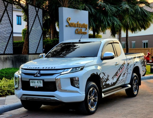 2022 MITSUBISHI Triton