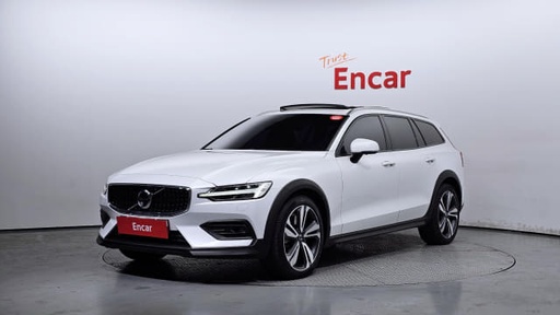 2020 VOLVO V60