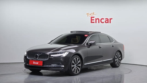 2021 VOLVO S90