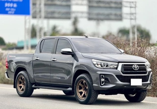 2018 TOYOTA Hilux