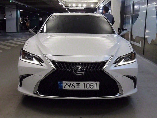 2023 LEXUS ES