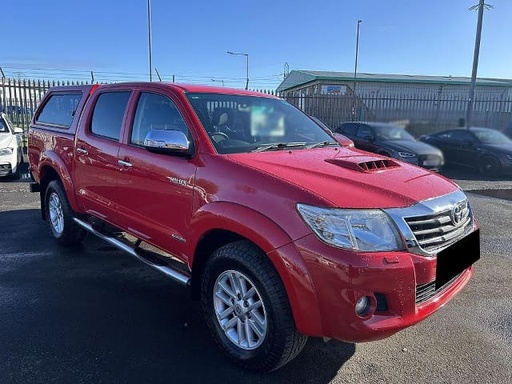 2016 TOYOTA Hilux