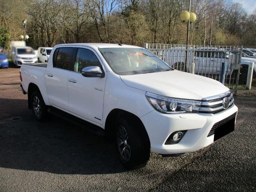 2018 TOYOTA Hilux