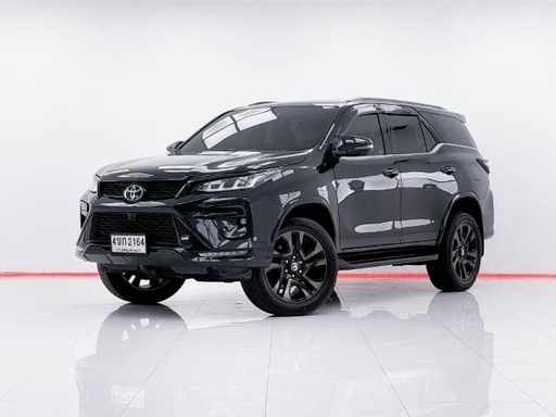 2021 TOYOTA Fortuner