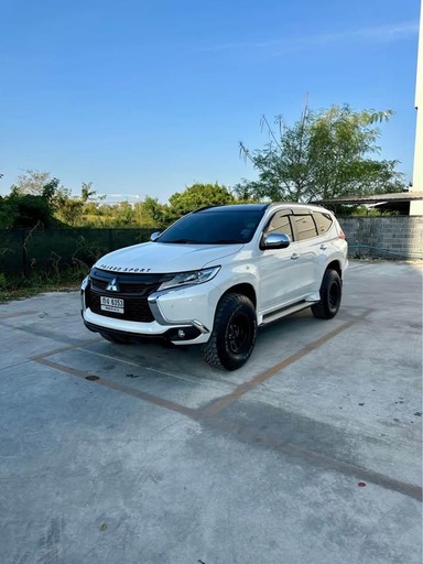 2018 MITSUBISHI Pajero