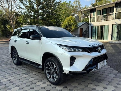 2021 TOYOTA Fortuner