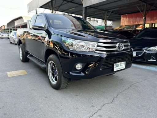 2017 TOYOTA Hilux