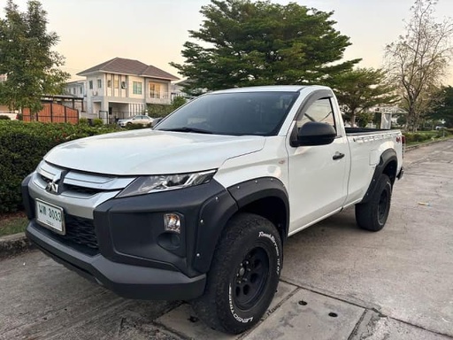 2020 MITSUBISHI Triton