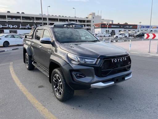2021 TOYOTA Hilux