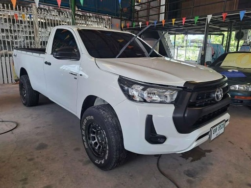 2023 TOYOTA Hilux