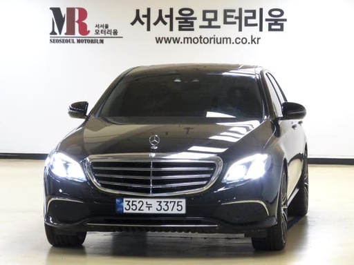 2017 MERCEDES-BENZ E-Class