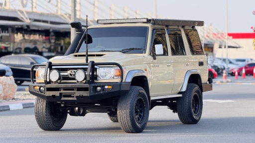 2020 TOYOTA Land Cruiser