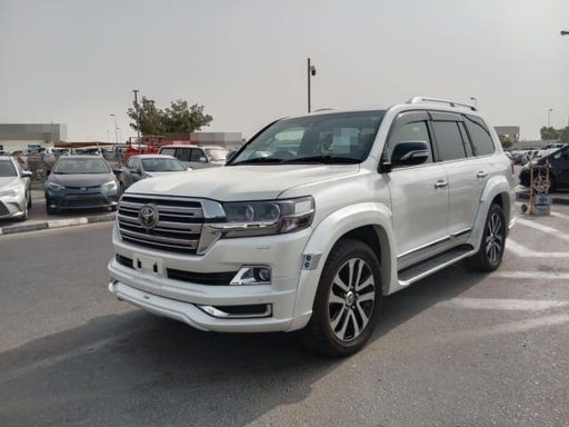 2017 TOYOTA Land Cruiser