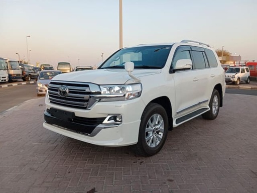 2016 TOYOTA Land Cruiser
