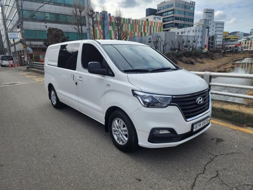 2021 HYUNDAI Grand Starex