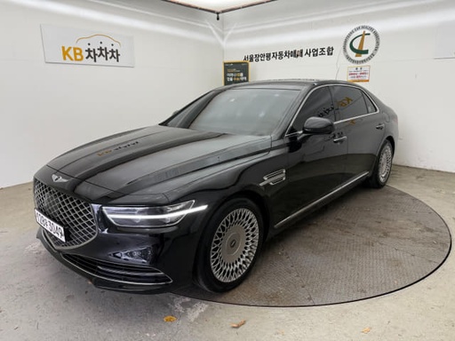 2021 Genesis G90