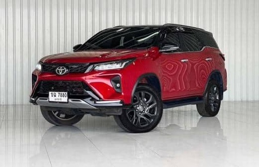 2022 TOYOTA Fortuner