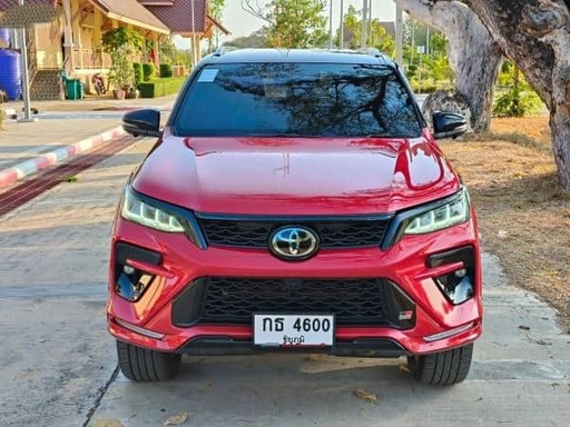 2022 TOYOTA Fortuner