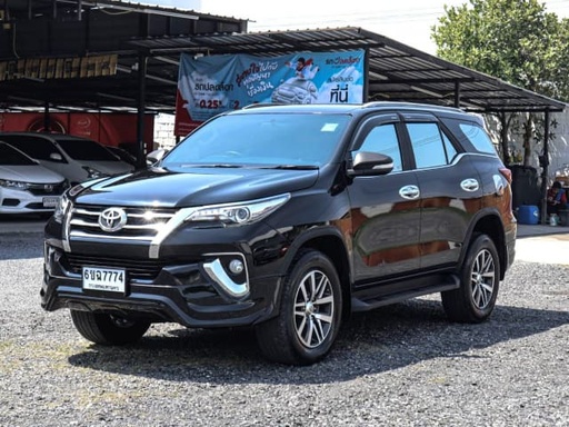 2017 TOYOTA Fortuner