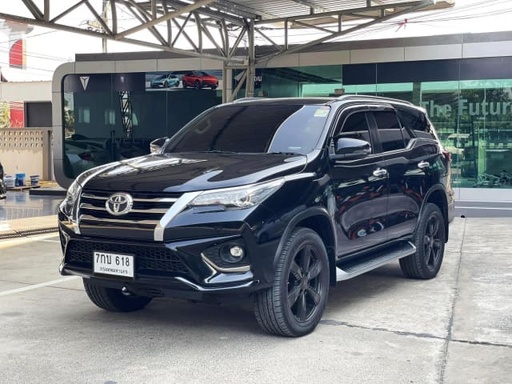 2018 TOYOTA Fortuner
